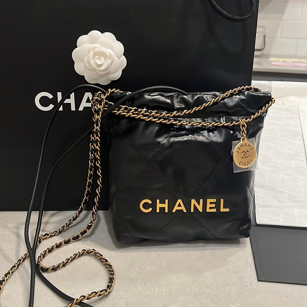 Chanel 22 mini black with gold hardware